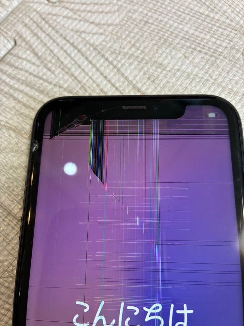 お*り様 iPhone XR 本体 画面ひび割れあり64GB
