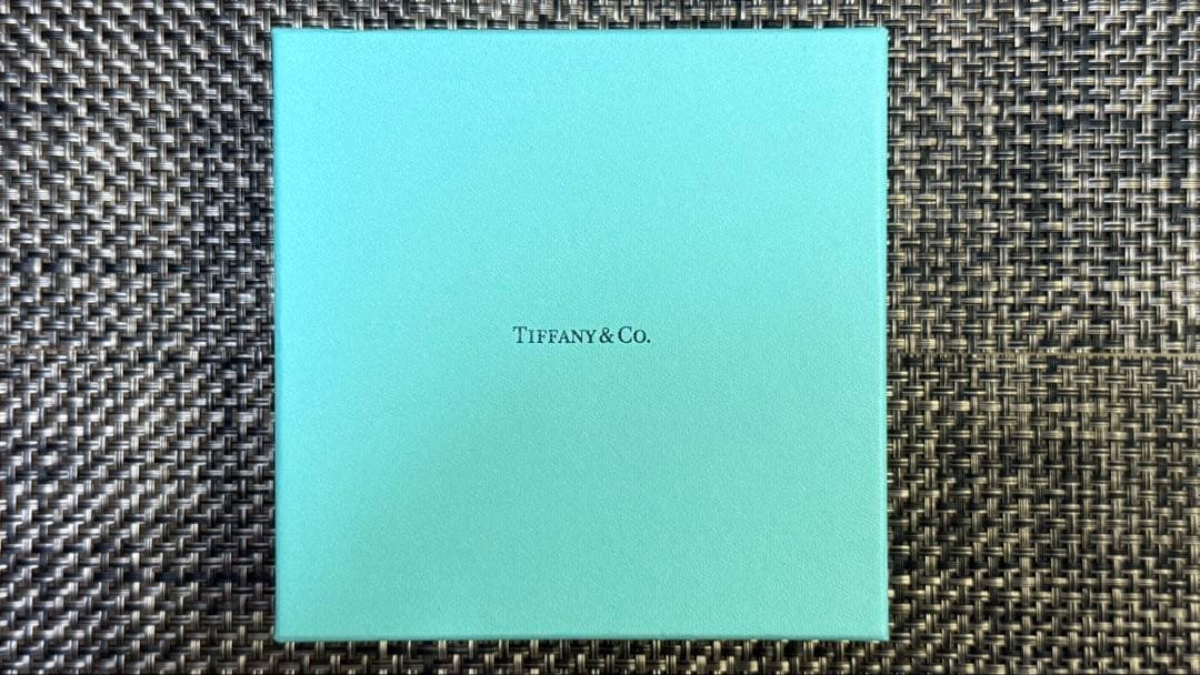 あ*ず様 【新品】Tiffany&Co.リボン皿2枚ペア