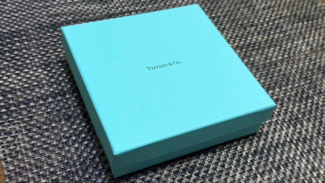 あ*ず様 【新品】Tiffany&Co.リボン皿2枚ペア