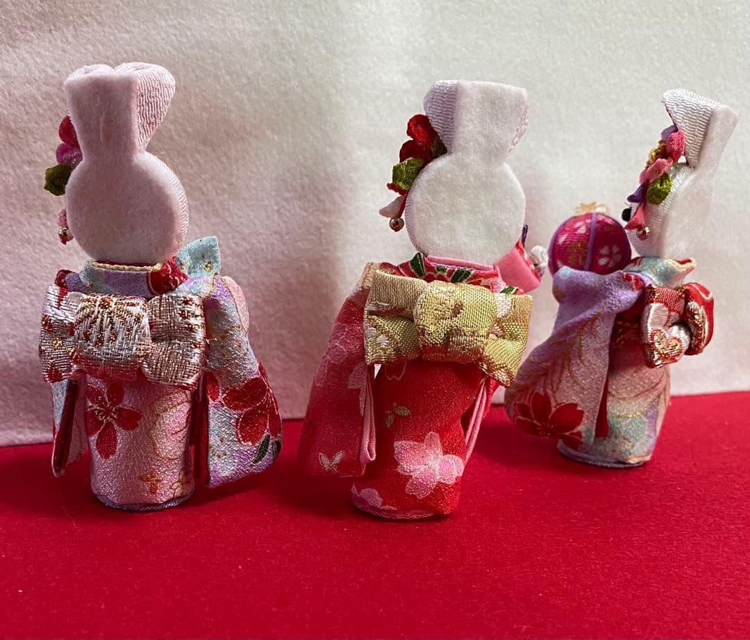 み*す様 ちりめん細工パーツ　正月　振袖うさぎ