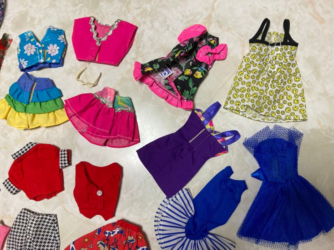 バービー　洋服、靴、バッグ、ドールスタンド、小物等　レア