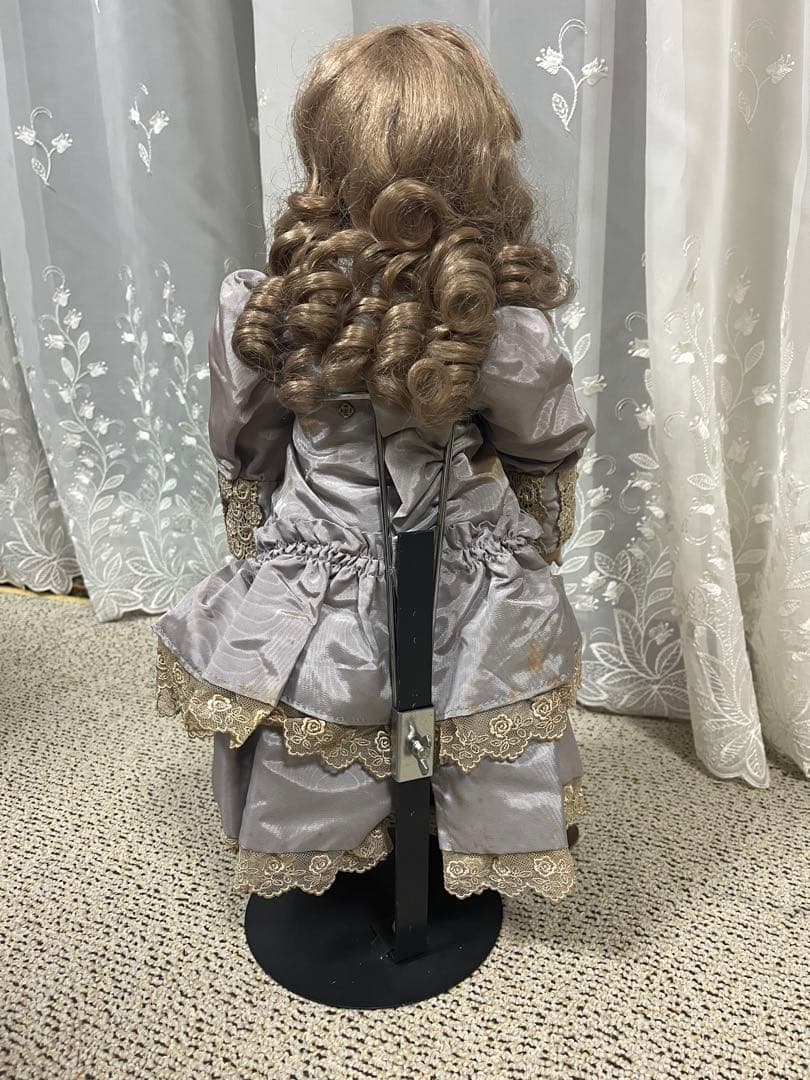 Steiner A13 豪華なリボン付きドール