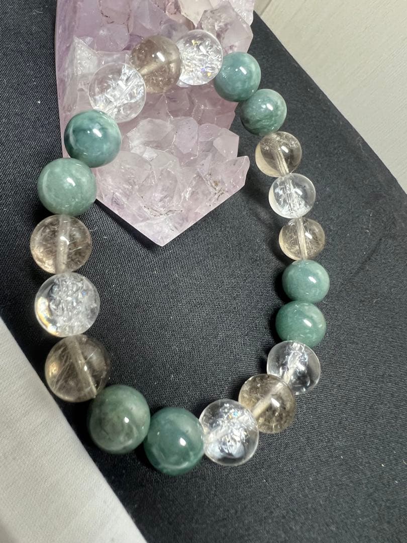 繁栄⭐︎愛情⭐︎幸運⭐︎魔除け⭐︎翡翠&スモーキールチル&アイリス水晶ブレスレット