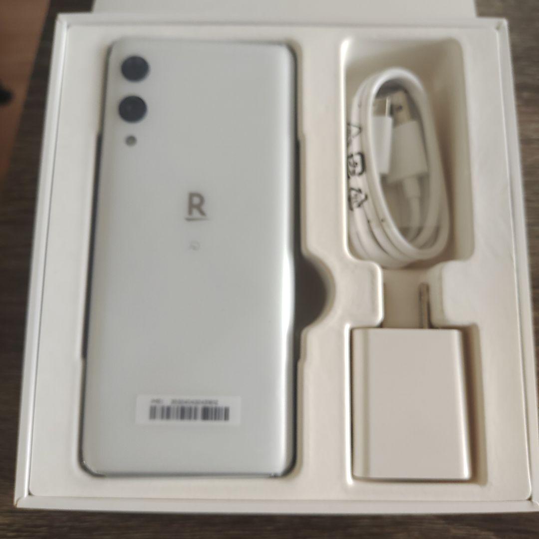 Rakuten Hand ホワイト 64 GB　p710 本革ケースおまけ
