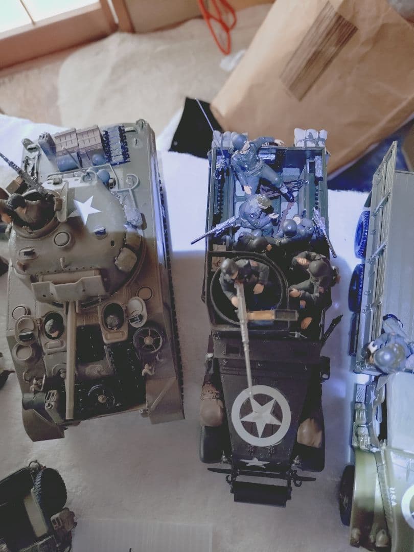 新春セール！美品完成品パットン大戦車軍団101空挺師団アルデンヌの森出撃準備