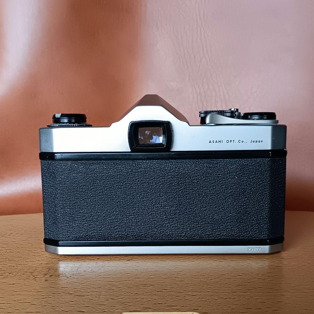フィルムカメラ【整備、完動品】ペンタックスSP 55mm f1.8レンズ付き