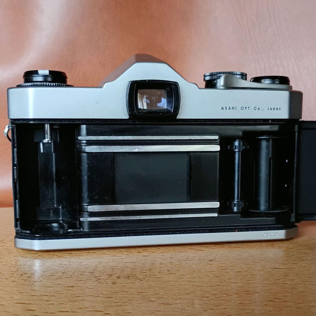 フィルムカメラ【整備、完動品】ペンタックスSP 55mm f1.8レンズ付き