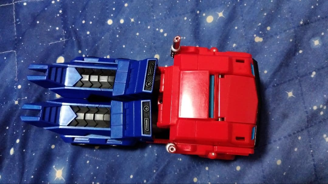 トランスフォーマー　オプティマスプライム