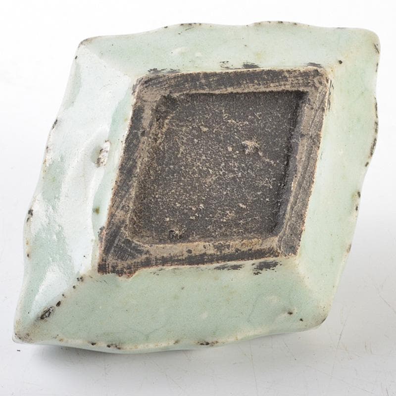 中国　龍泉窯　粉青釉　陰刻唐草文　水孟　C　R6400