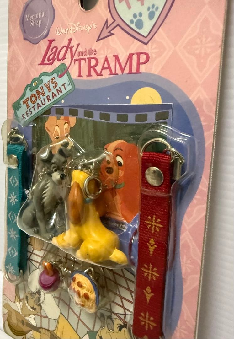 クラシックスメモリアルストラップ　わんわん物語未開封品