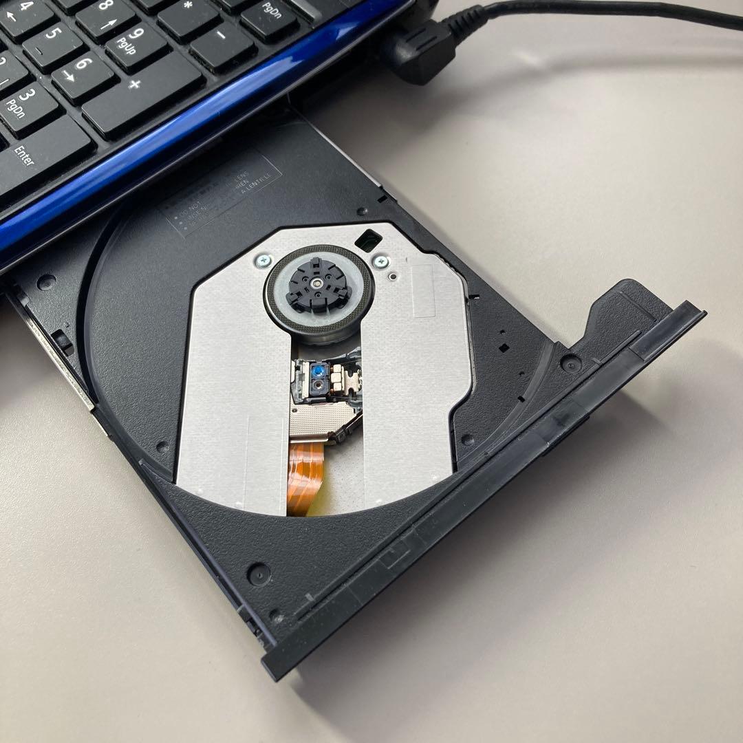 富士通 Core i7 ノートパソコン