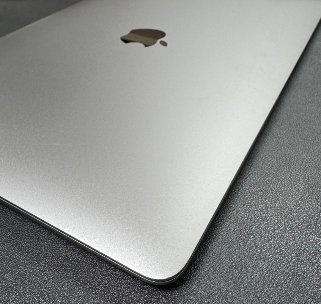 MacBook本体 Apple MacBook Air M1 / 8G / 512G