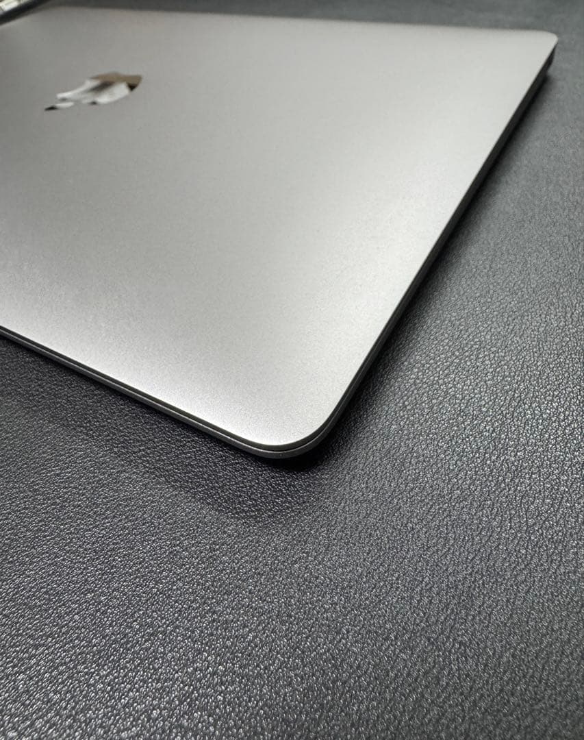 MacBook本体 Apple MacBook Air M1 / 8G / 512G
