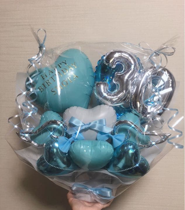 バルーンギフト　誕生日　推し　バルーンアレンジ  リボン　生誕祭