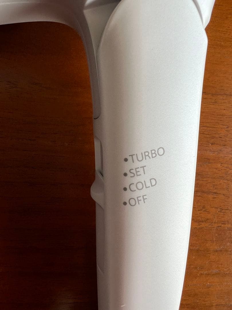 SHARP ヘアドライヤー IB-P602w