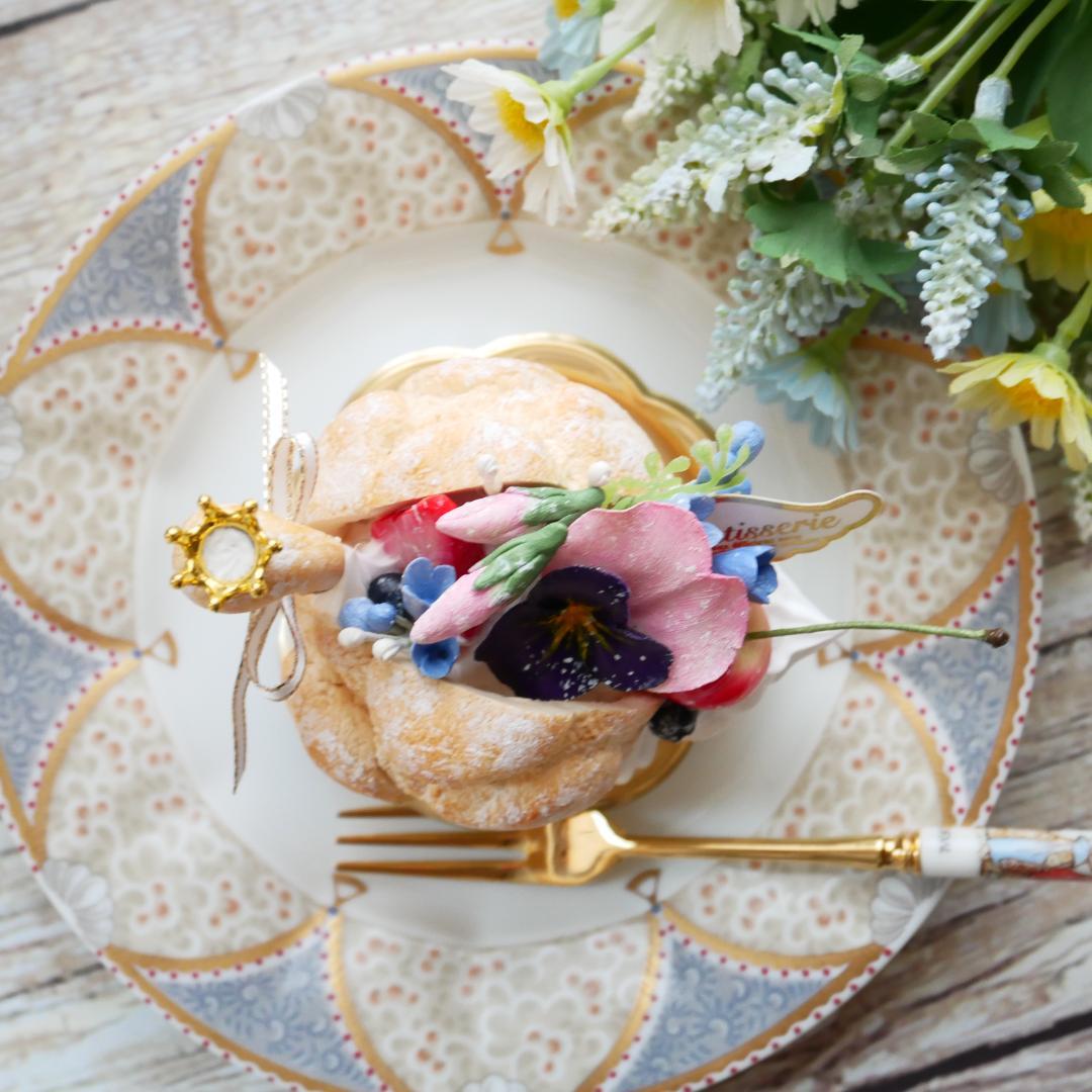 【RAMஐ*゜様】フェイクスイーツ◆花飾り♡可憐ツインスワンシュー◆リアルサイズ