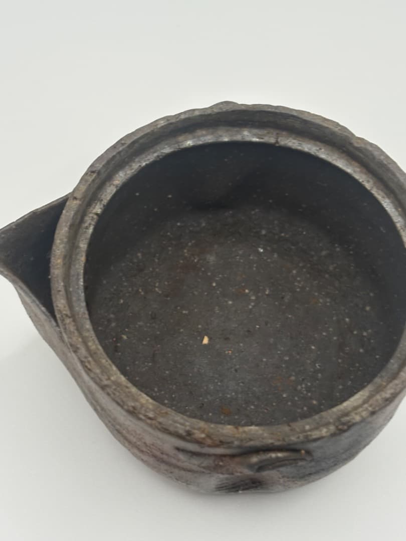 初代大饗仁堂作　松笠摘宝瓶