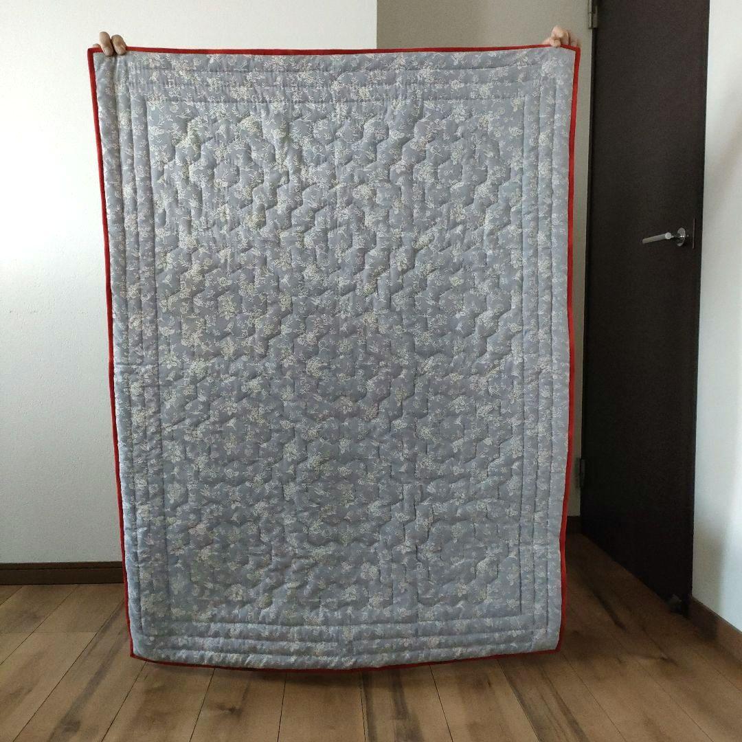 ハンドメイド　パッチワークキルト　キルトケット　マルチカバー　おばあちゃんの花園