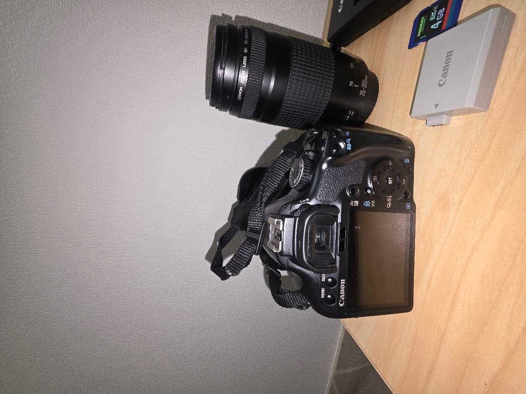 デジタルカメラ Canon eos kiss x2 ( 3lens and bag )