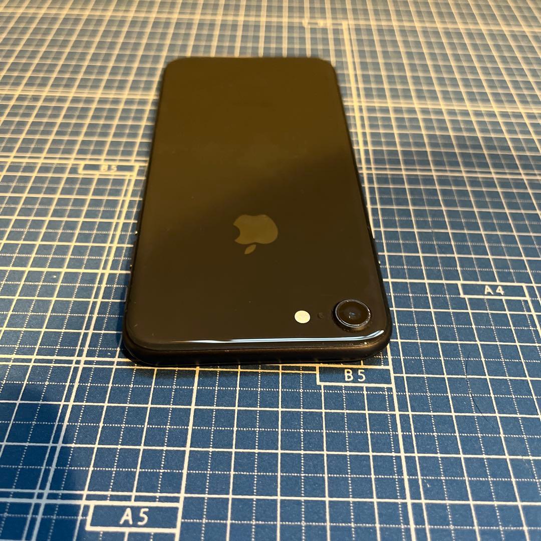 iPhone8 本体 64GB docomo ブラック