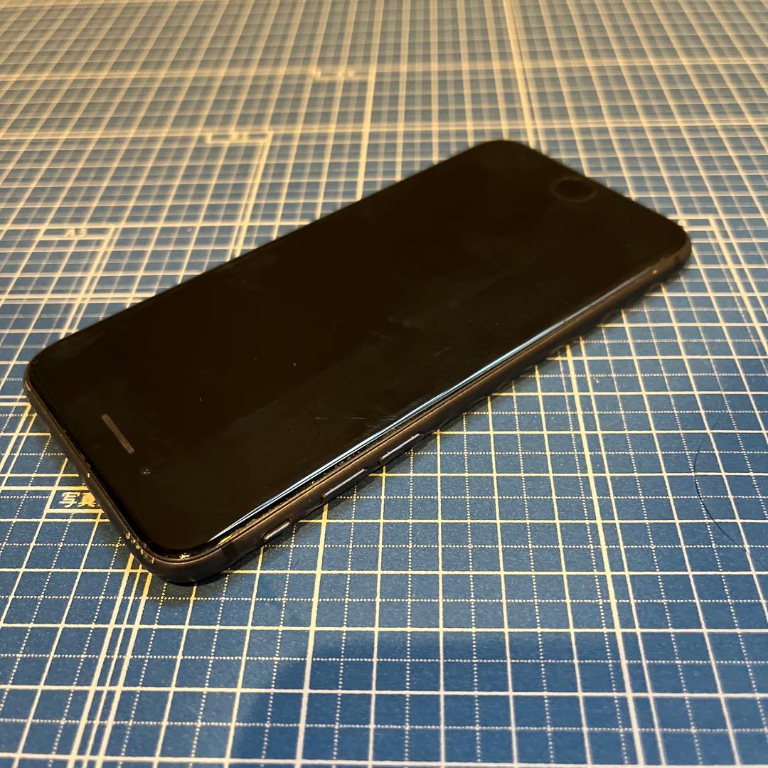 iPhone8 本体 64GB docomo ブラック