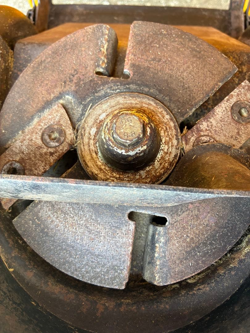 《夏の庭仕事に》RYOBI バリバリータ｜枝葉粉砕 ガーデンシュレッダー引取限定