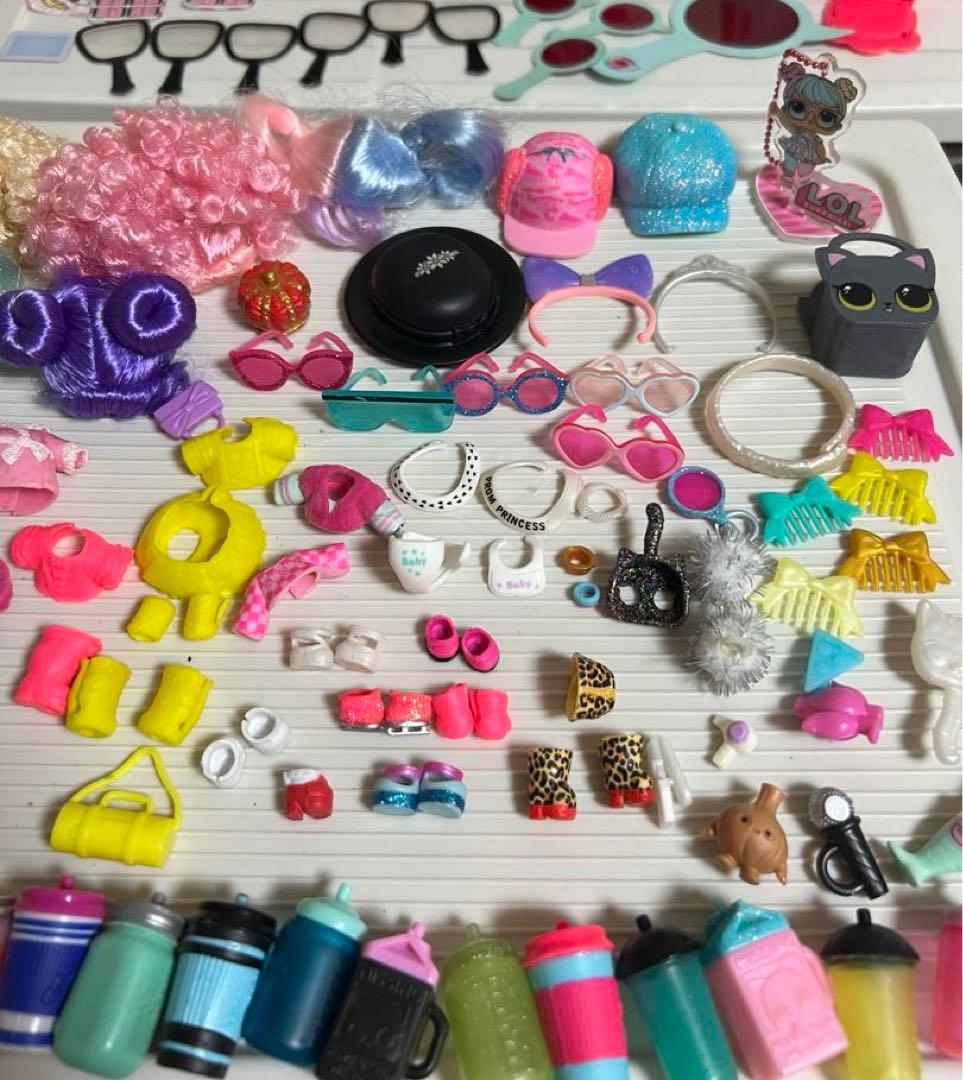 LOLサプライズのお人形セット