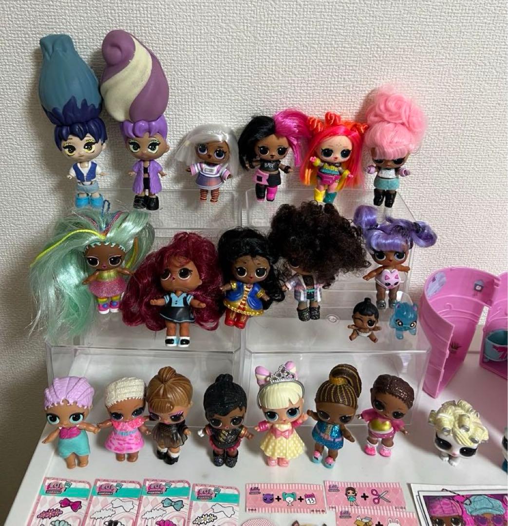 LOLサプライズのお人形セット