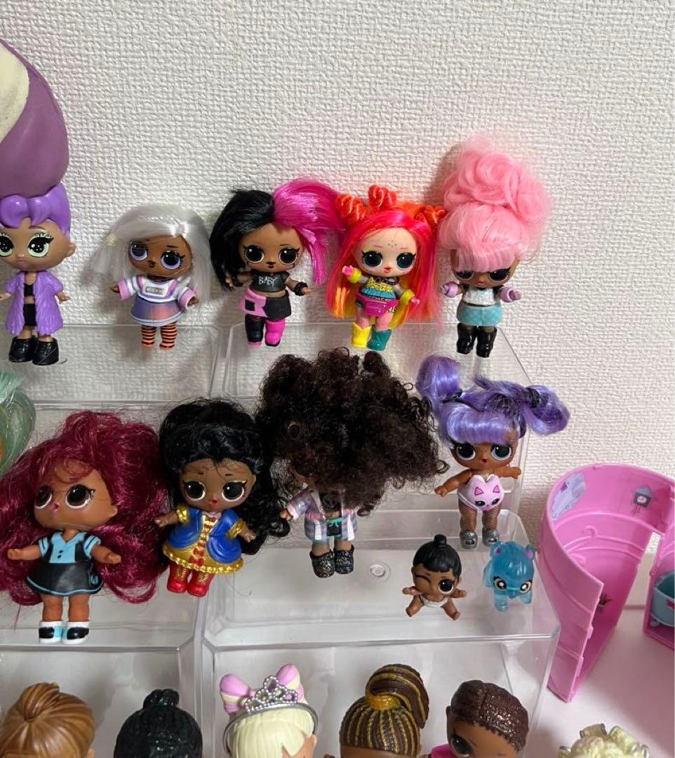 LOLサプライズのお人形セット