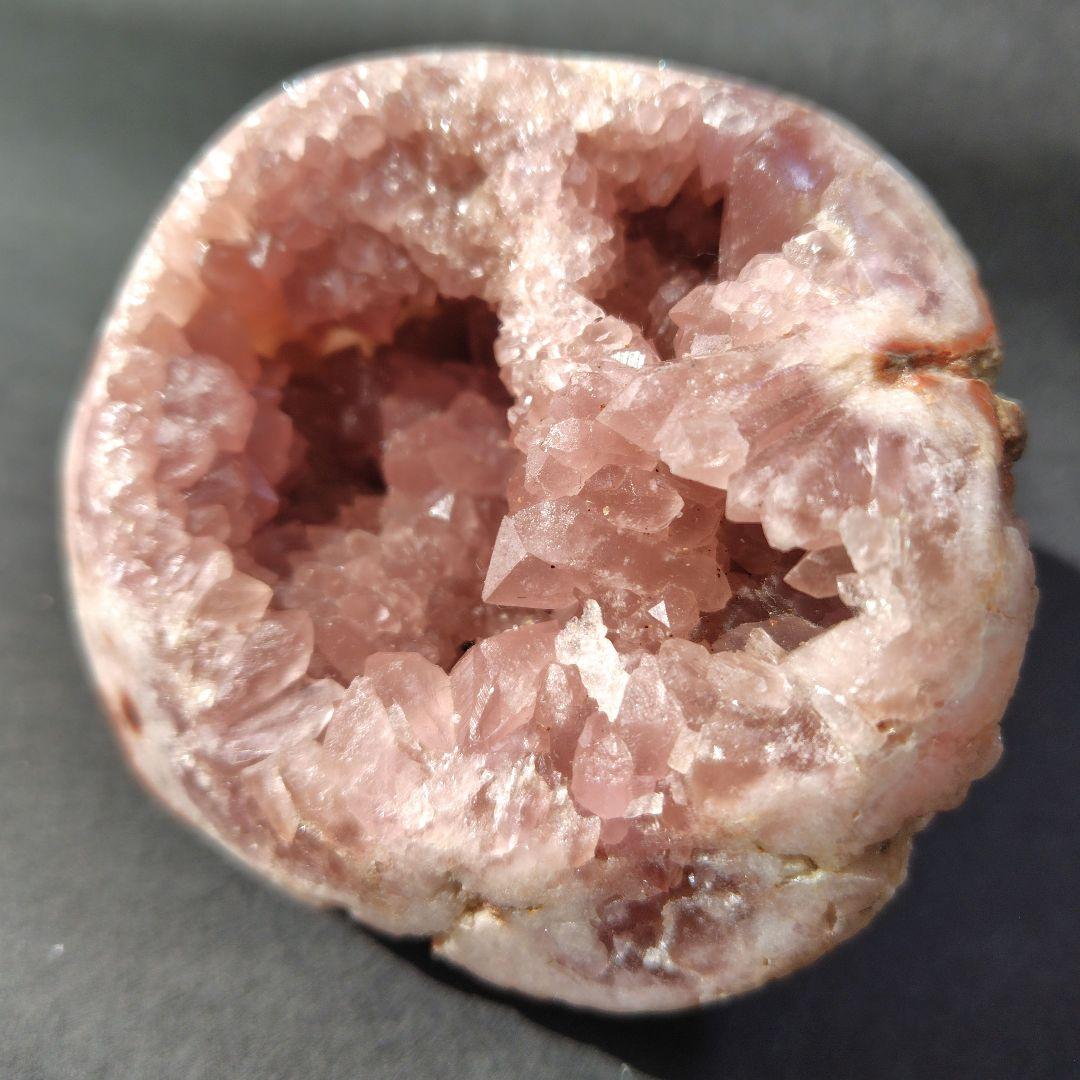 【高品質】ピンクアメジスト 原石 296g／台座付き