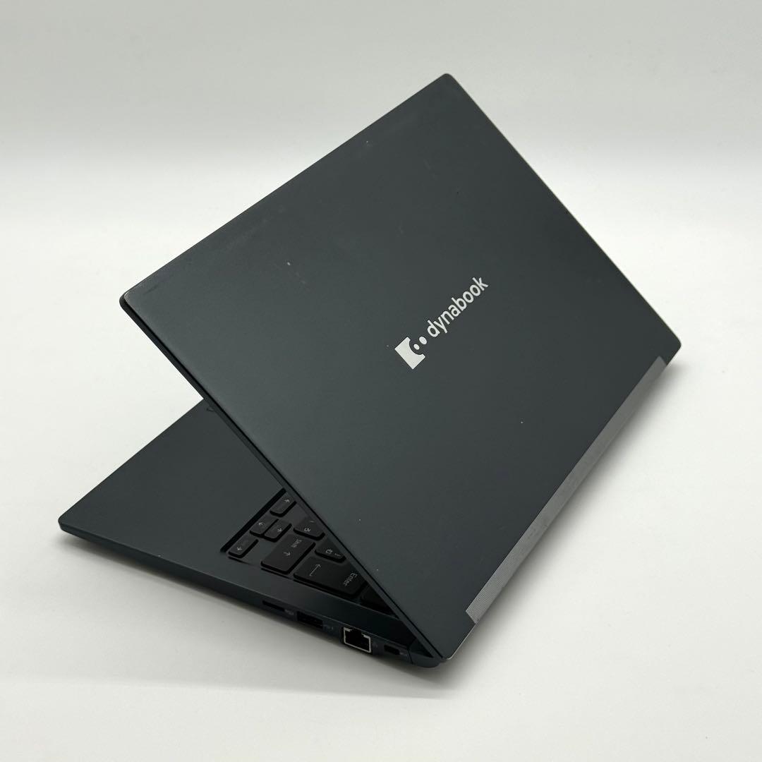 東芝 dynabook 11世代i5 16GB SSD256 小型軽量 高速静音