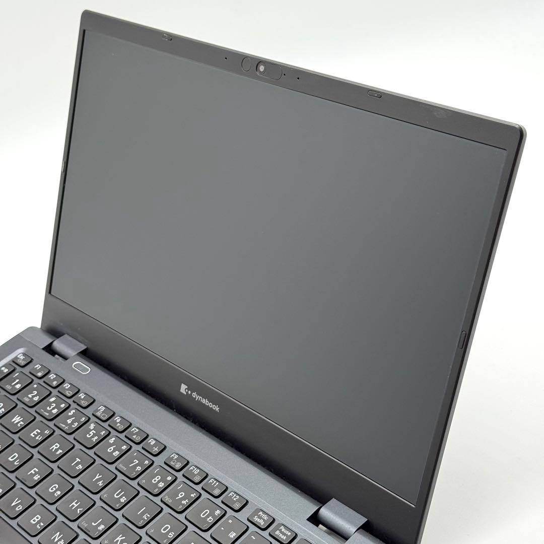 東芝 dynabook 11世代i5 16GB SSD256 小型軽量 高速静音