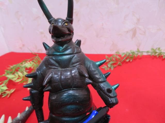サ*ン様 【ee1669/8】大量!!　ウルトラマン怪獣　ソフビ13体セット