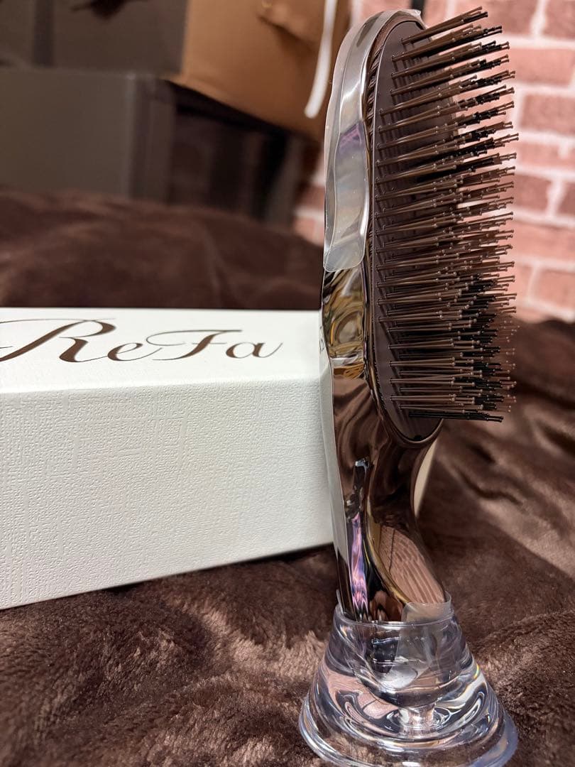 大人気！ReFa リファイオンケアブラシプレミアム