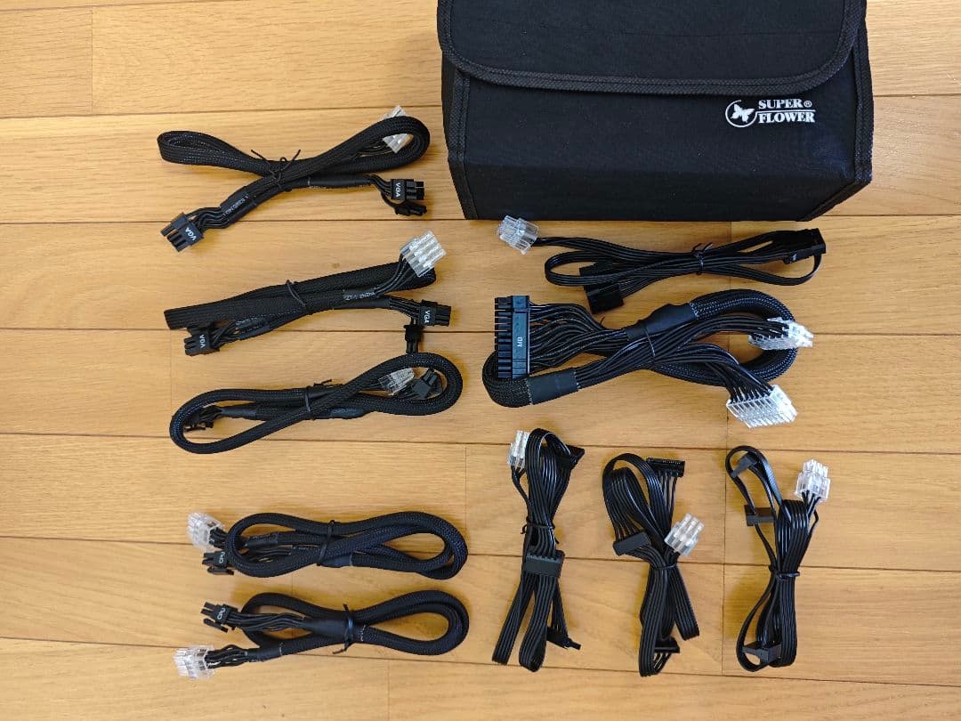 電源ユニット SUPERFLOWER LEADEXIII GOLD ARGB 750W