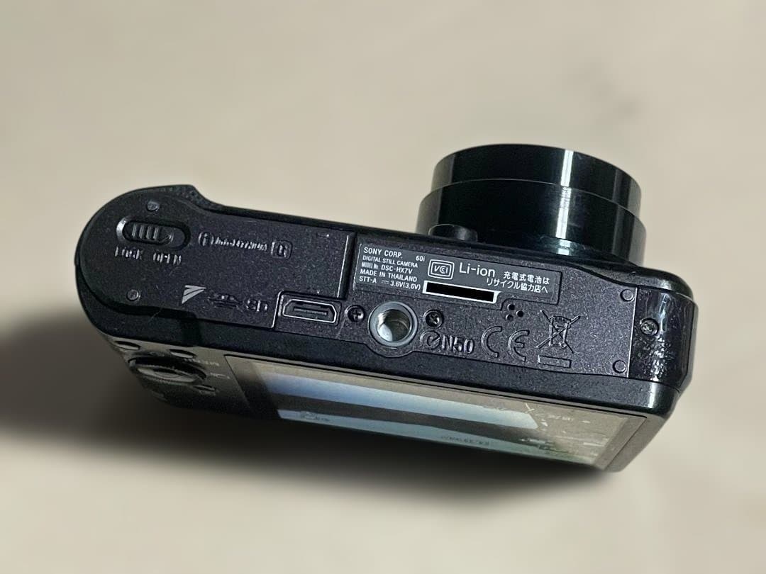 SONY　デジカメ「DSC-HX7V」　中古