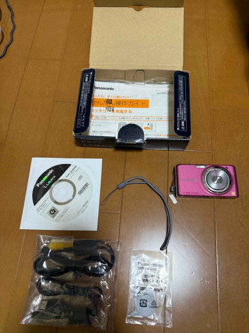 【美品】Panasonic LUMIX DMC-FX77 ピンク　外箱あり