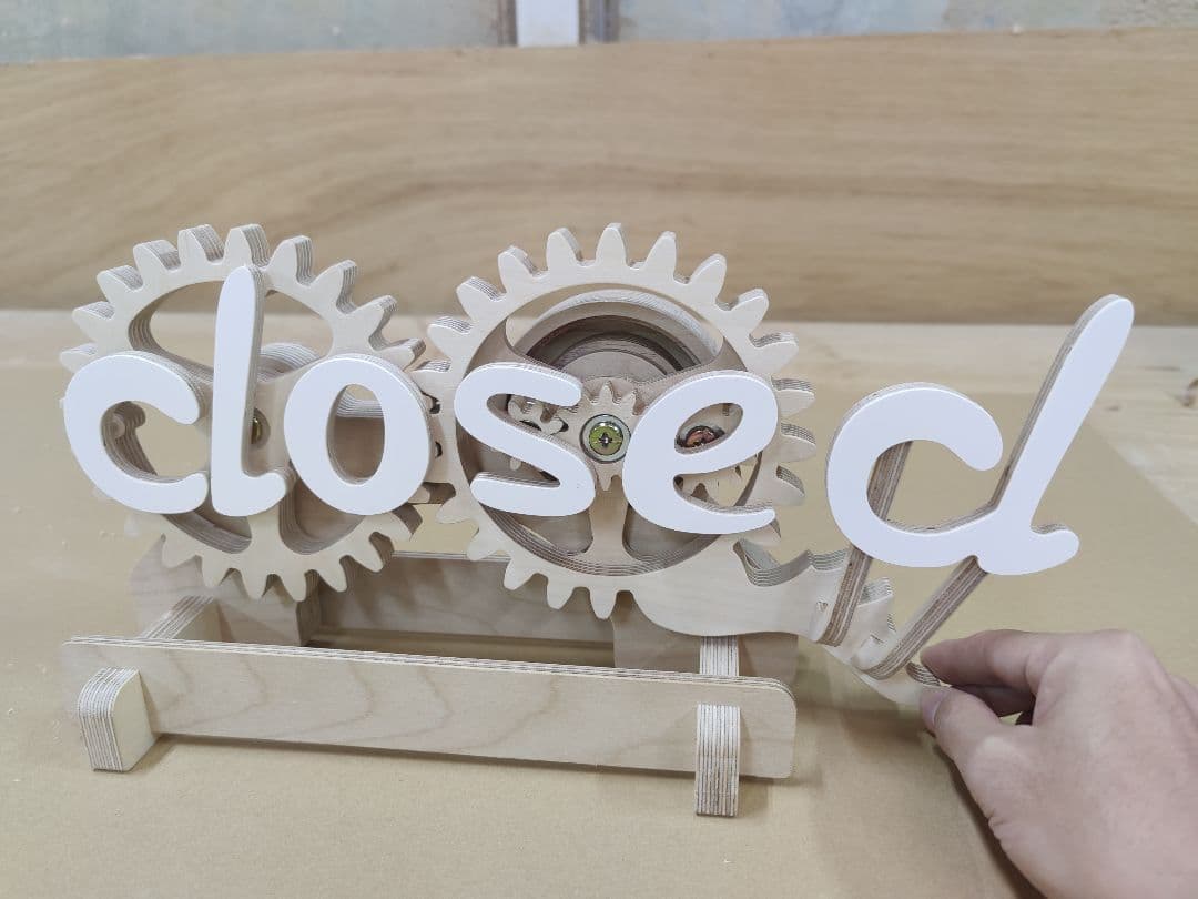 open＆closed表札オブジェ