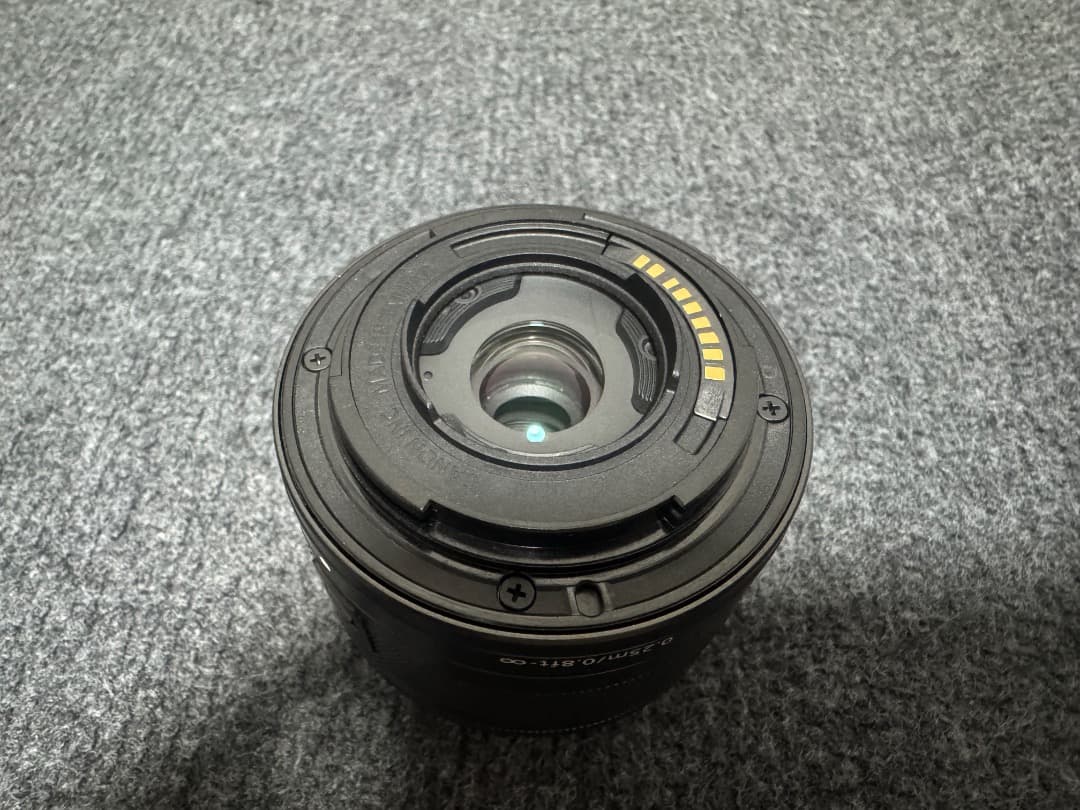 Canon EOS M200 標準ズームキット ブラック