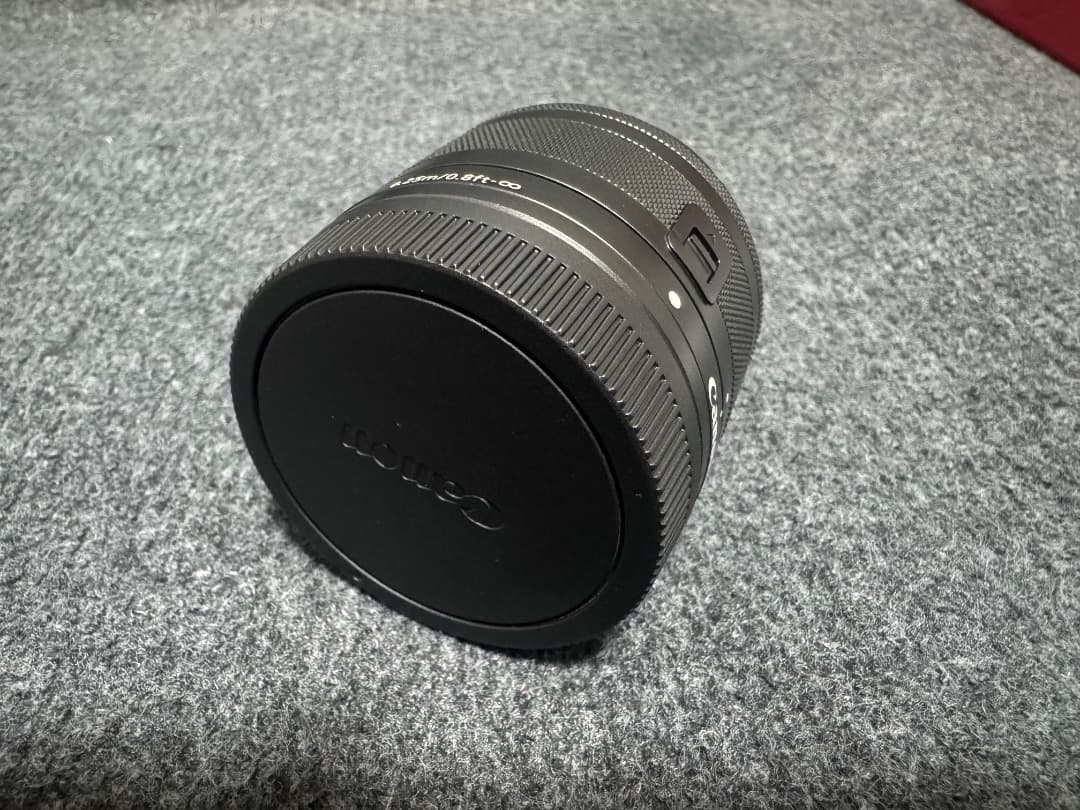 Canon EOS M200 標準ズームキット ブラック