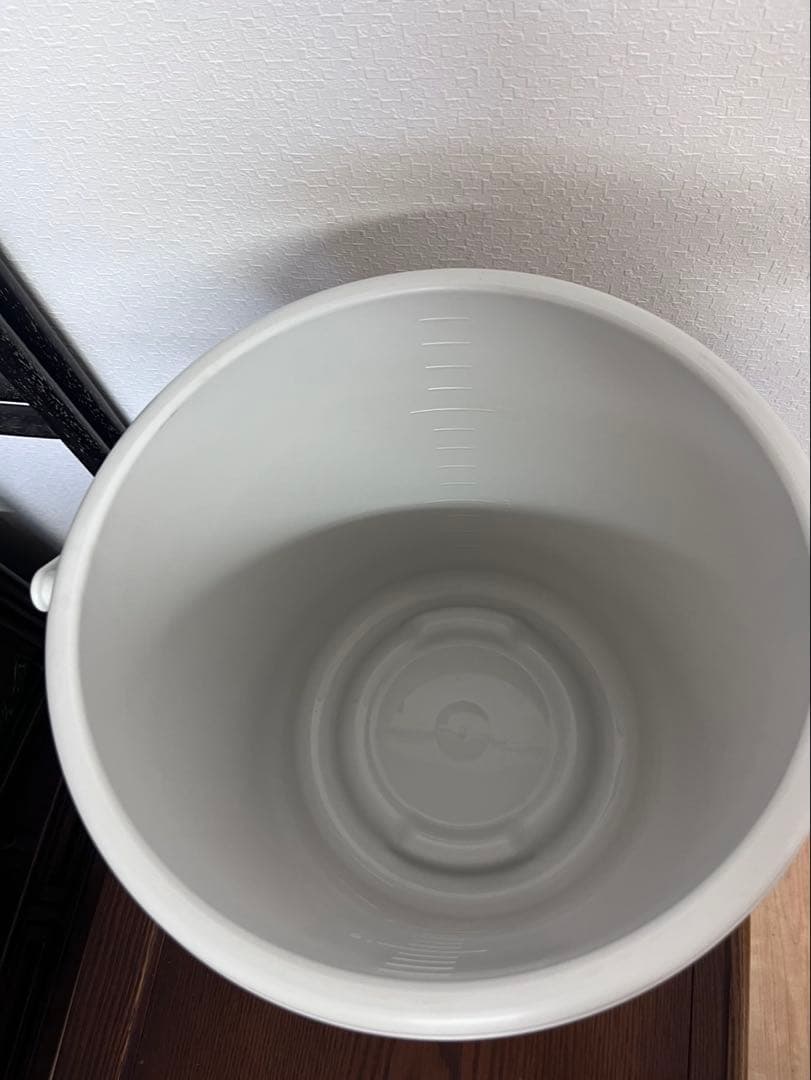 【未使用品】つけもの容器30型　蓋付きバケツ　セット