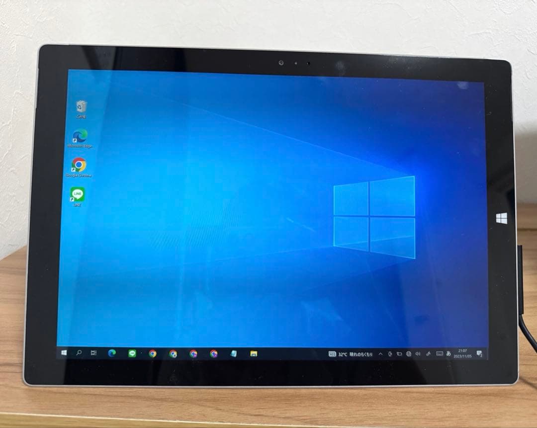 Microsoft Surface Pro3 128GB【充電器タッチペン付】