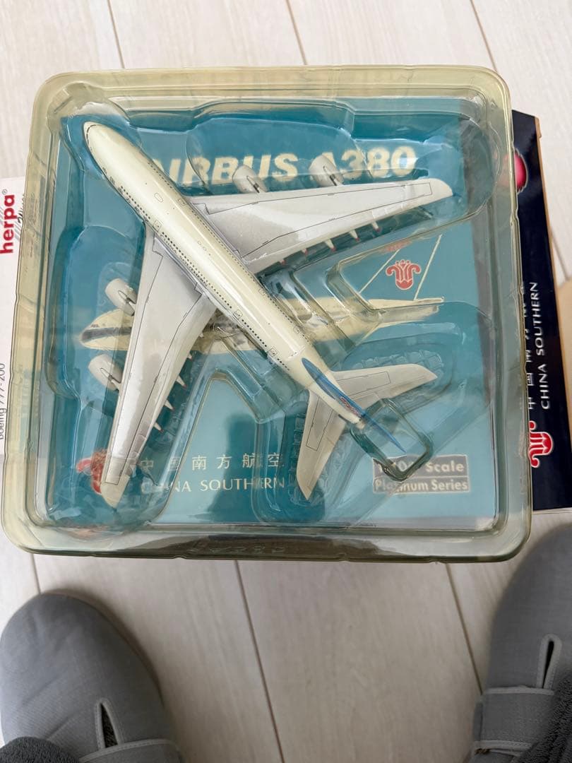 Phenix AIRBUS A380 中国南方航空 1:400