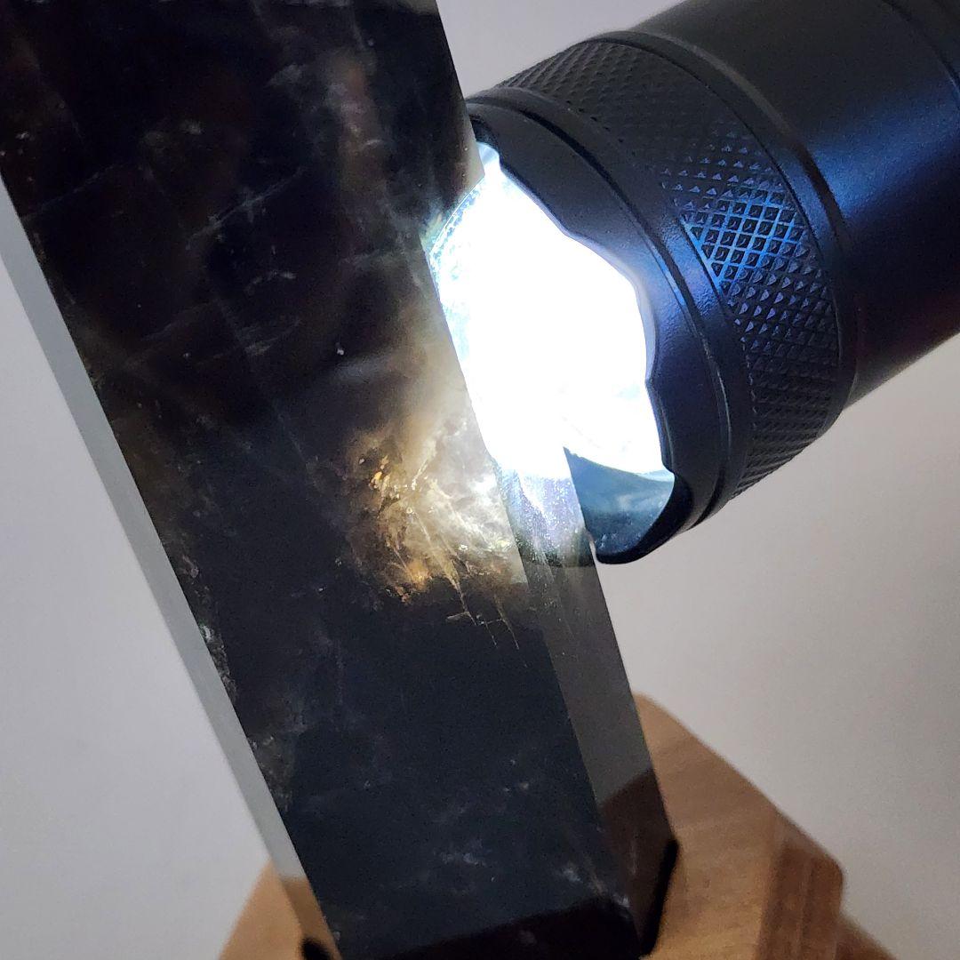 ②【高波動】モリンオ天然石タワー 約28.5cm！台座付き／浄化・空間調整に◎