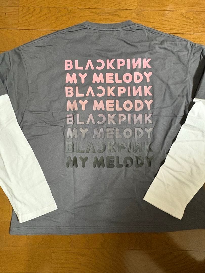 【新品】BLACKPINKワールドツアー　サンリオコラボTシャツ