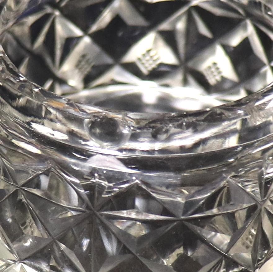 オールド・バカラ 珍品 丸型 切子蓋物 ダイヤモンドカット×格子柄 ディアマン