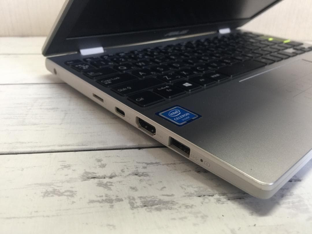 ASUS E210MA 11.6型/SSD/NumberPa/Office