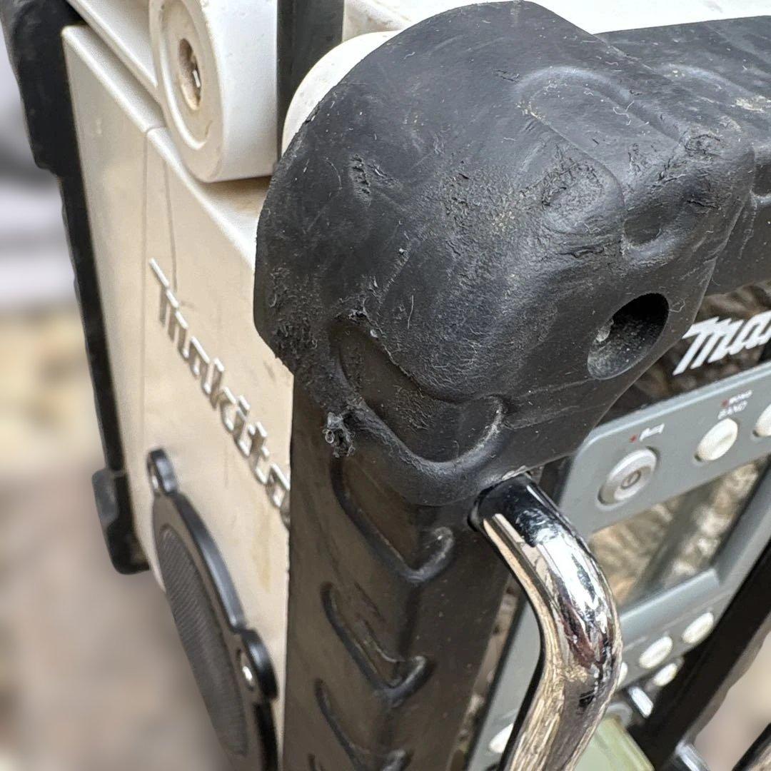 Makita MR103B 現場ラジオ