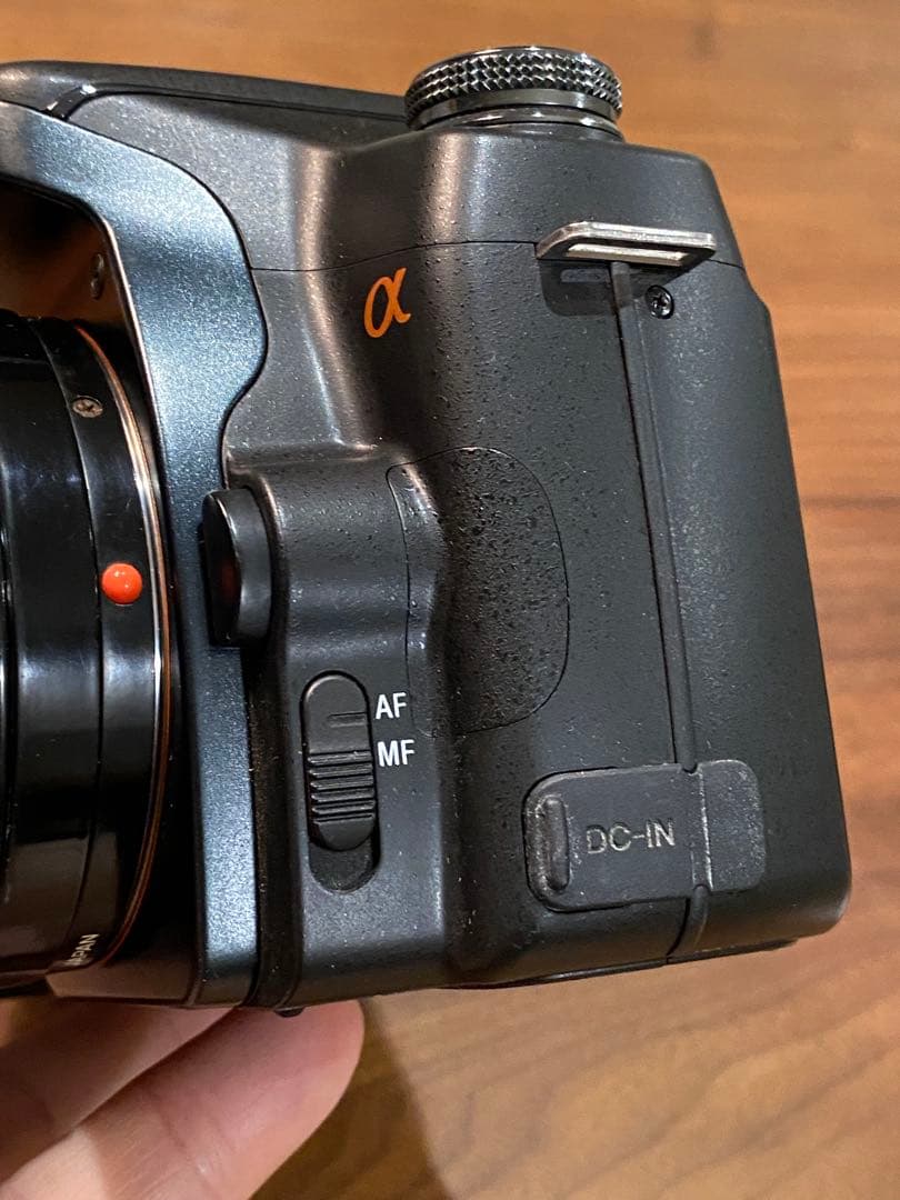 Sony α100 CCDデジタル一眼 75-300望遠　24-50二本レンズ付