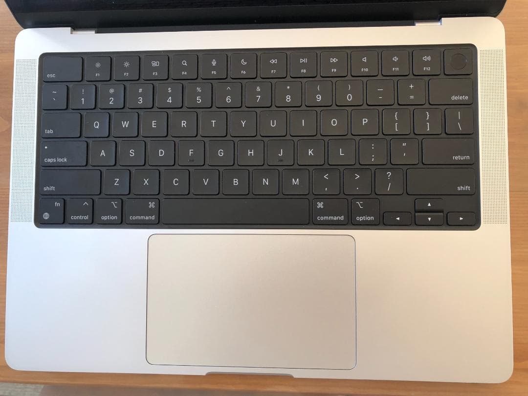 MacBook本体 MacBook Pro 2023 M2 Pro 16GB 512GB